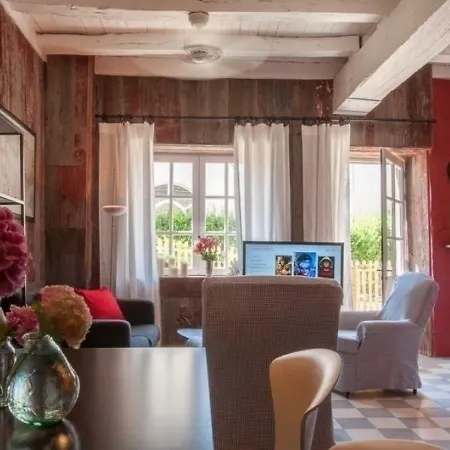 Дом отдыха House Les Maisons De Capucine 1 1 *